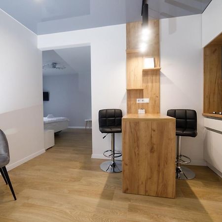 Pure Apartments Львов Экстерьер фото