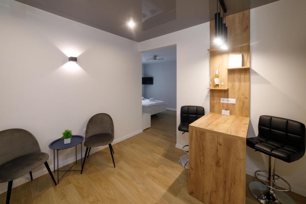 Pure Apartments Львов Экстерьер фото